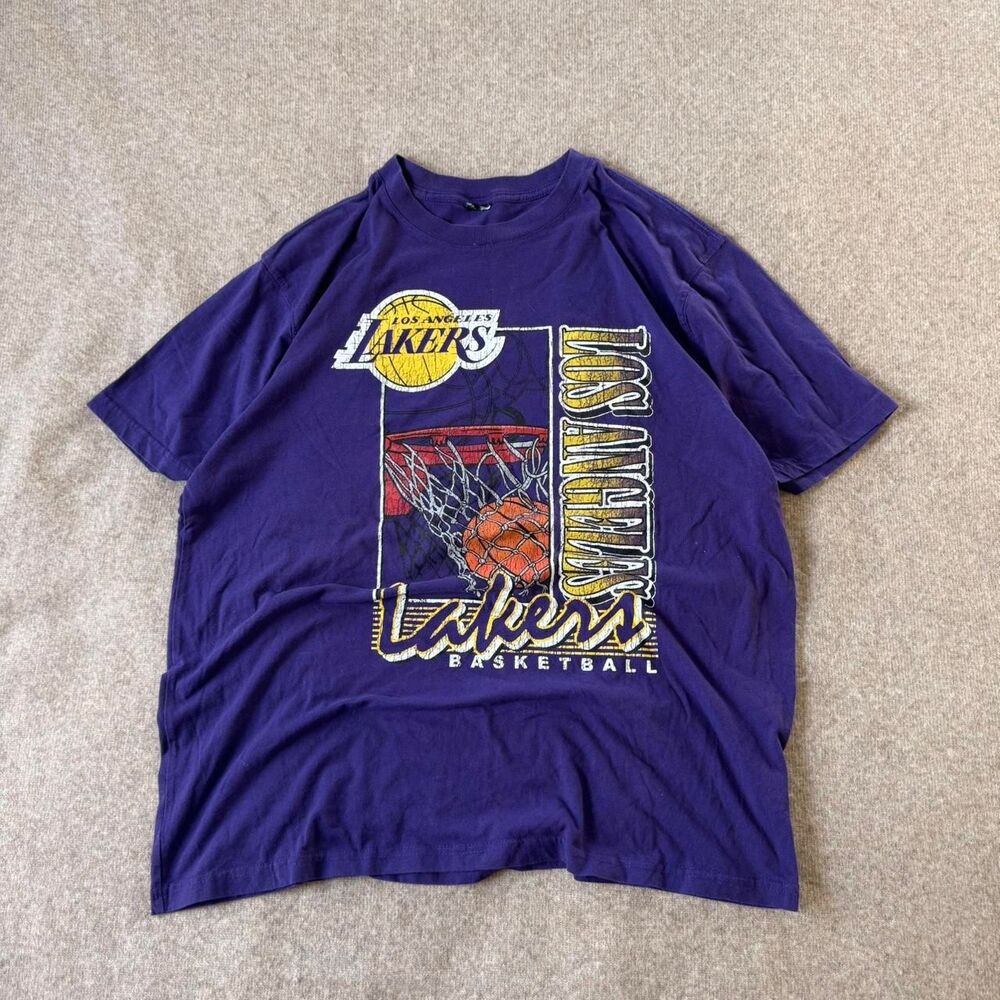 Vintage 2000s LOS ANGELES LAKERS purple faded lightweight graphic tshirt